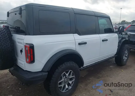 2025 Ford Bronco Badlands z USA, uszkodzony, nr VIN 1FMEE9BP9SLA69756